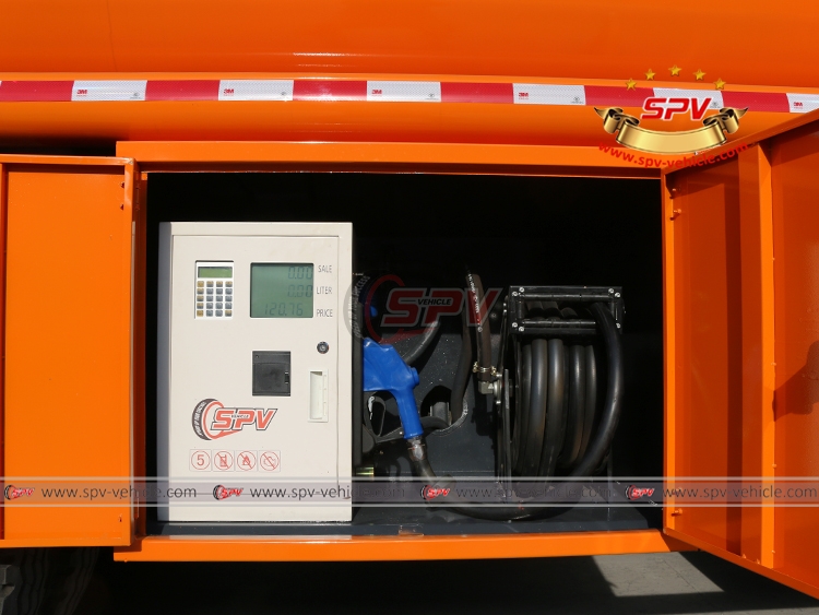 30,000 Litres Fuel Tank Truck IVECO-Dispenser